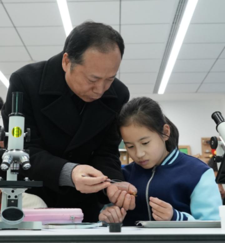 教育部有关负责人就学校招收和培养国际学生管理办法答记者问