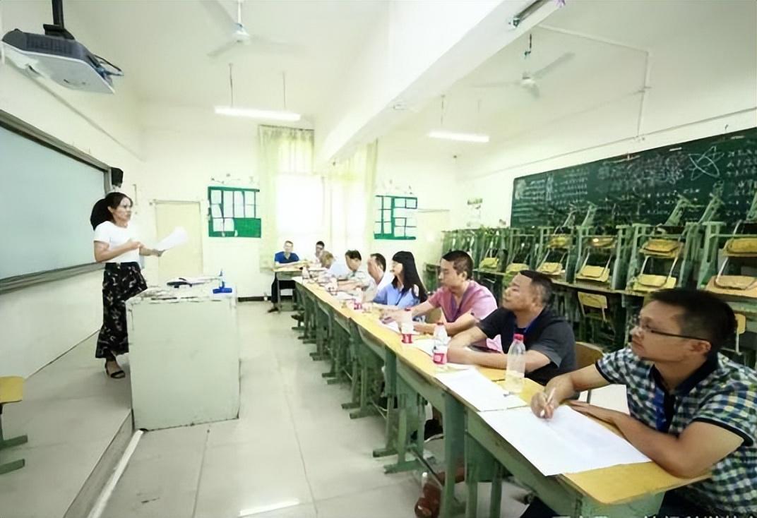 在职教育：提升职场竞争力与个人能力的有效途径