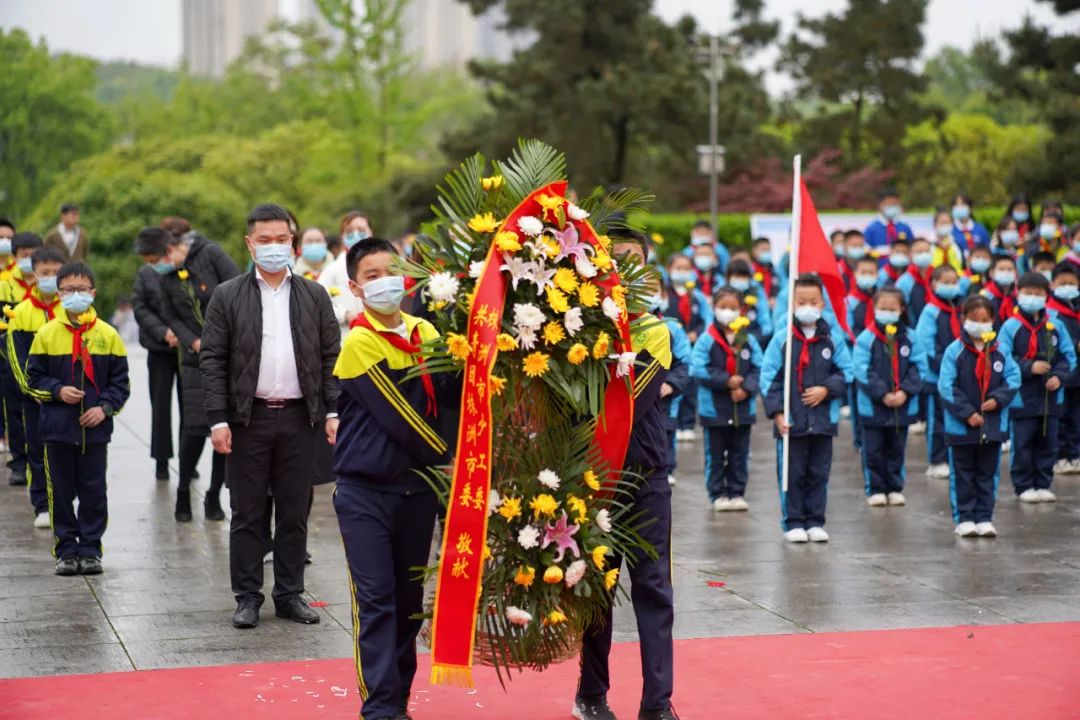 党史教育：砥砺前行的精神力量与民族之魂的启示