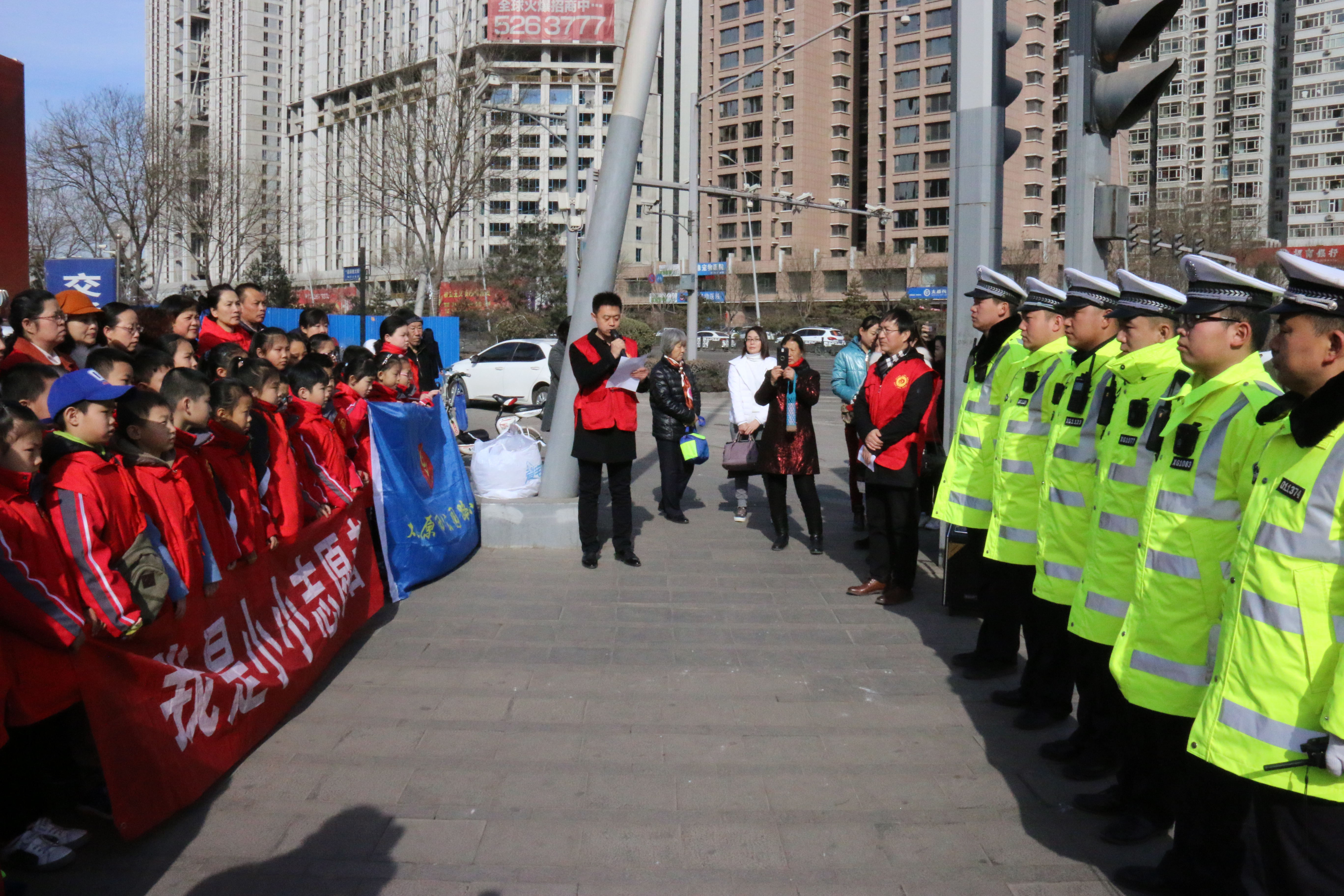 太原交警体验式教育活动，开启交警与市民互动新篇章